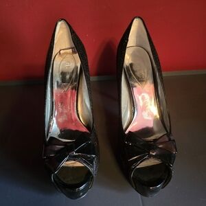 Guess heels size 9.5 Black